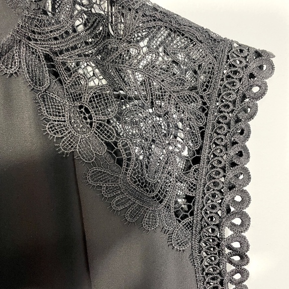 Express - Black Top with Lace & Scallop Detailed Cap Sleeves - Size: Large - Picture 5 of 6
